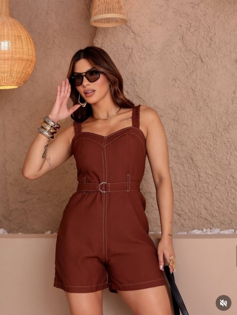 Macaquinho Feminino Com Cinto tendência verão