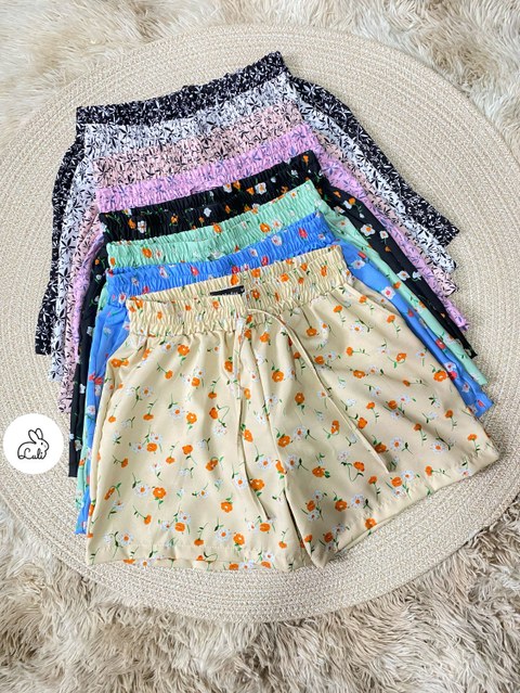 Short crepinho estampada básica