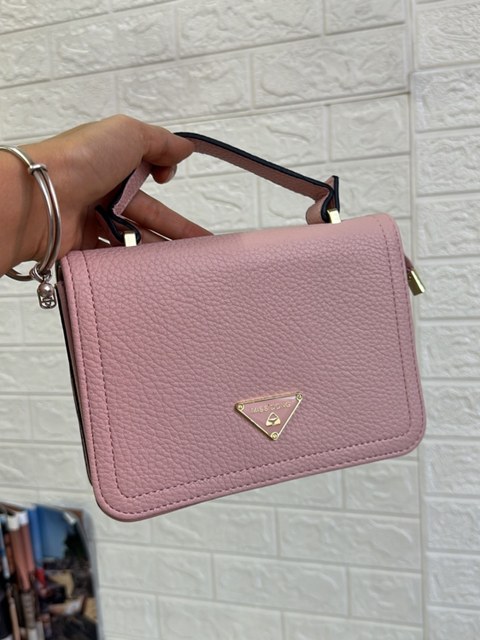 Bolsa feminina cabe celular DA1920