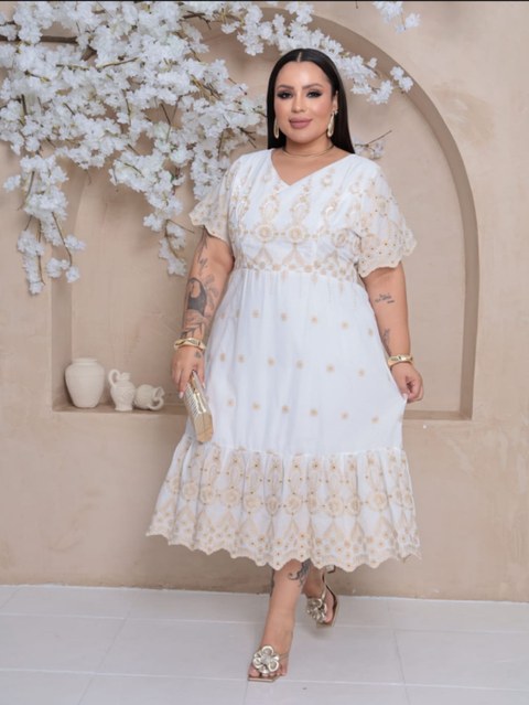 Vestido longuete em lesse Plus size