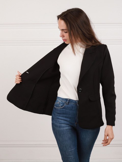 Blazer clássico Botão e bolso falso #24