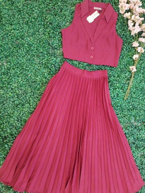 Domi Modas Conjunto saia plissada camponesa e colete 86600