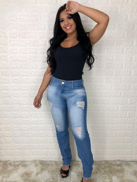 Calça Feminina Jeans Boy Friend Destroyer claro com puidos