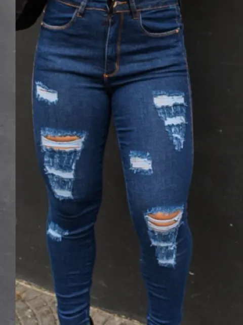 Calça Feminina Skiny Jeans Amaciado com rasgos