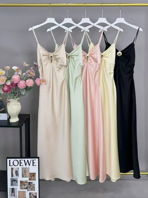 Vestido longo cetim feminino
