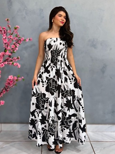 Vestido feminino tomara que caia de látex (18)