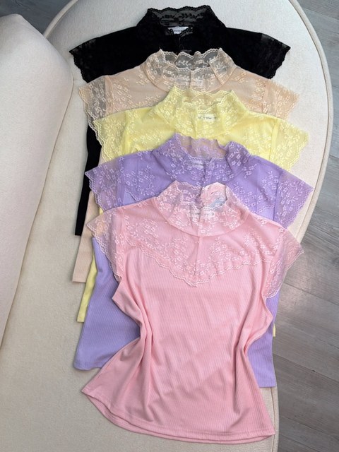 Blusa de canelado com renda importado Pedro ji