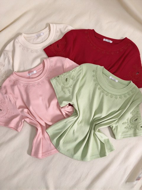 Blusa de cropped algodão com bordado importado pedro ji