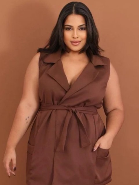 Max colete plus size em alfaiataria