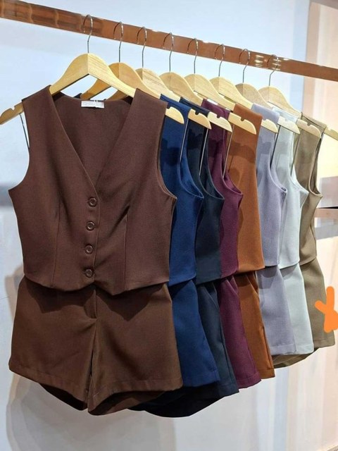 Conjunto colete e shorts Luís Twil Linho