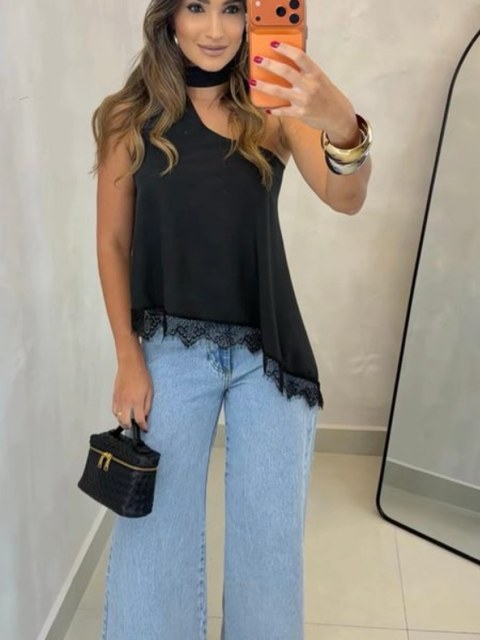 Blusa renda vazada
