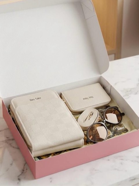 KIT DIA DAS MÃES OCULOS LENÇO BOLSA CARTEIRA