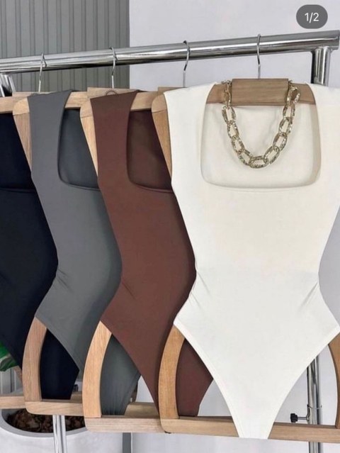 Blusa Body Regata Quadrado