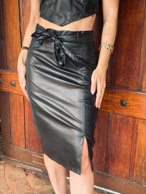 Saia midi couro ecológico