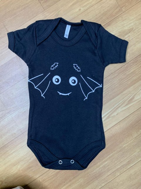 Body Bebê Morcego Fantasia Mesversário Infantil P M G