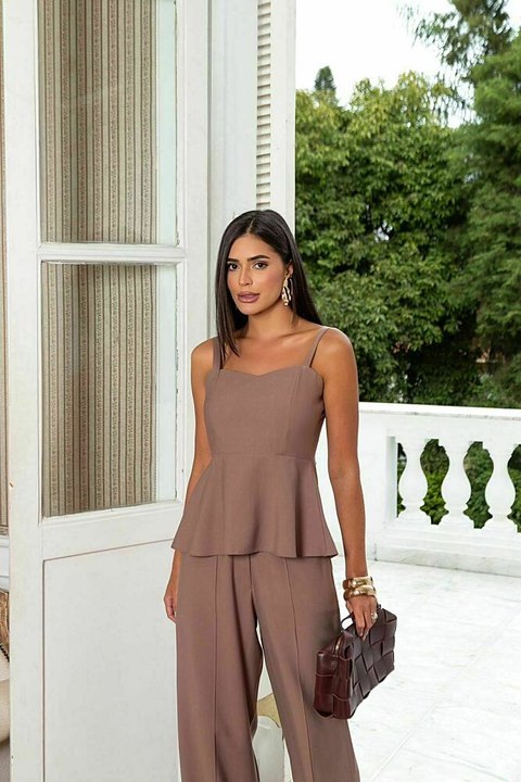 Blusa peplum