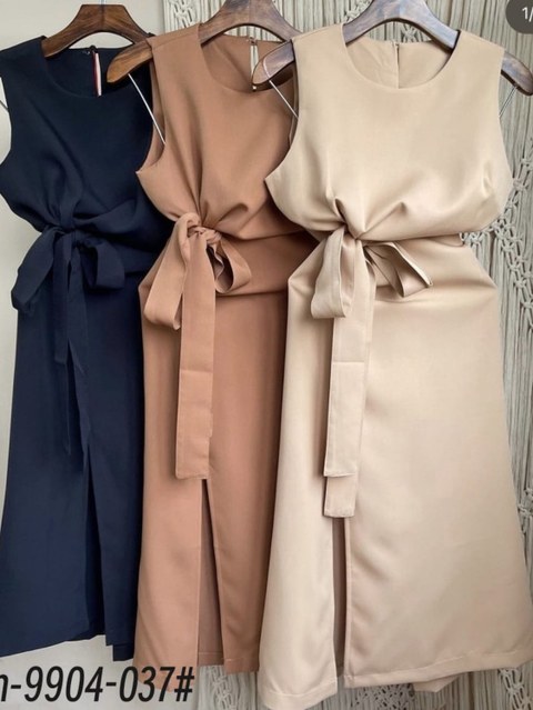 Conjunto de alfaiataria  de saia midi