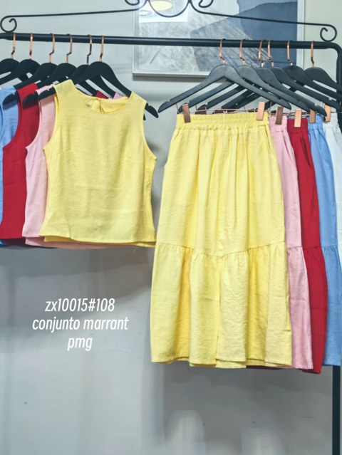 Conjunto de marrant regata com saia