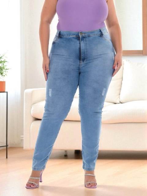 Calca jeans plus feminina com lycra clara