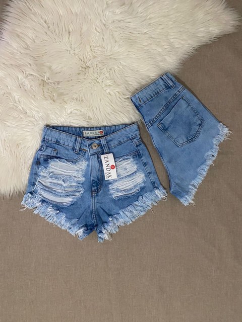Short jeans clara rasgada