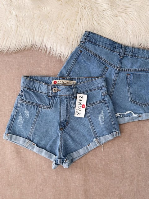 Short jeans clara feminina barra dobrado