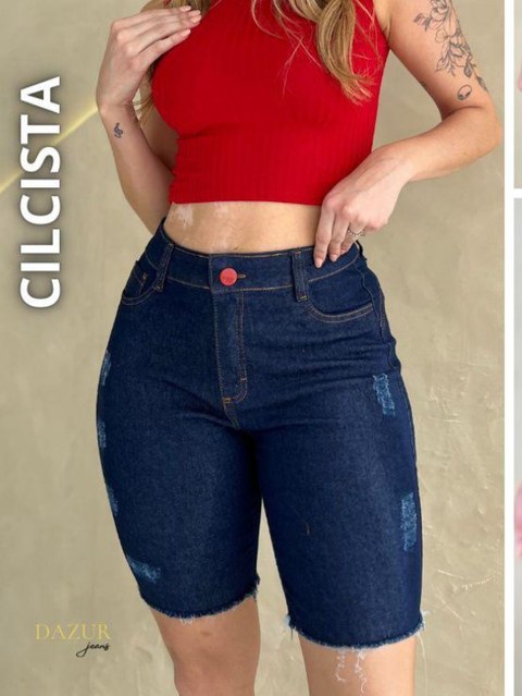 Bermuda jeans ciclista cintura alta com detalhes em puído .