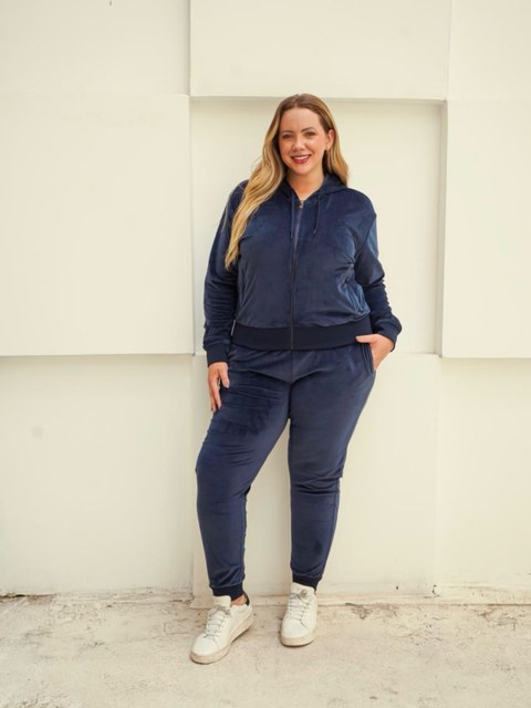 Conjunto plush feminino plus size