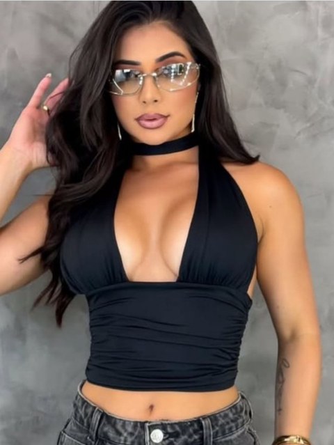 Cropped Livia multiformas de amarrações