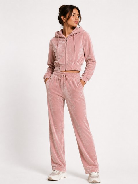 Com junto feminino