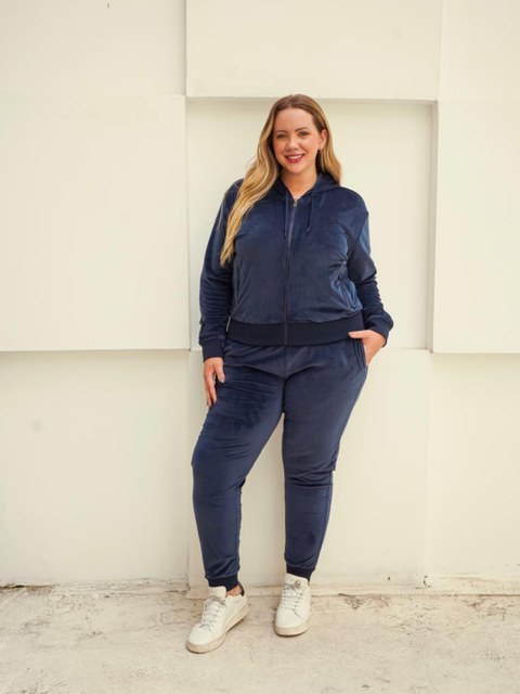 Conjunto plush feminino plus size