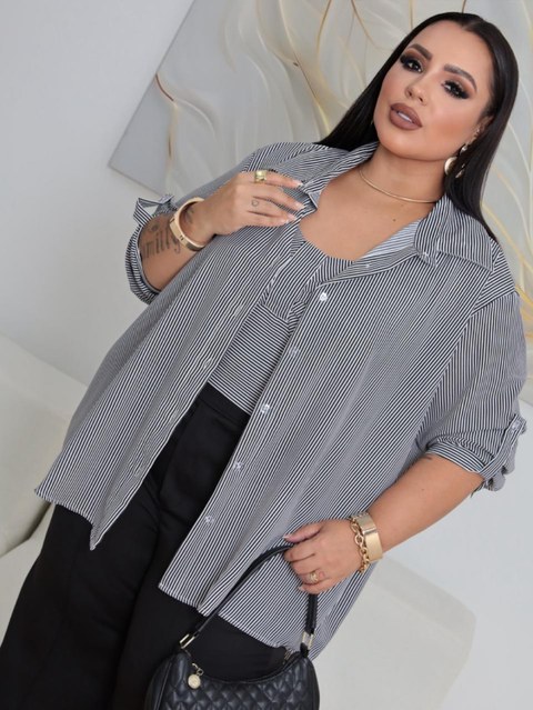 Conjunto cropped e camisa Plus Size