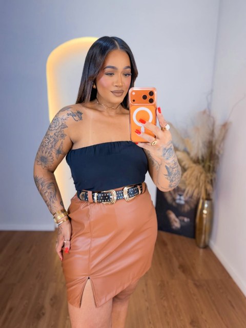 Shorts saia couro Diana Plus Size