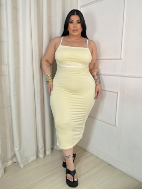 Vestido mídi viés Plus Size