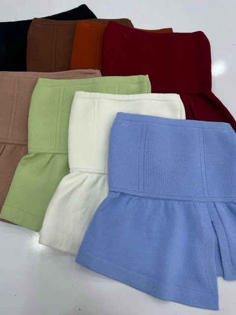 Cropped modal tomara que caia fenda laderal