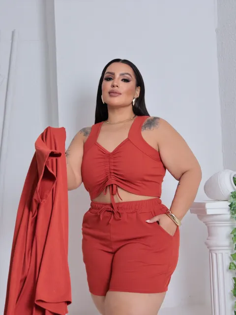 Conjunto kimono plus size