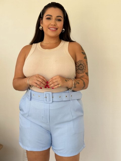 Short plus size alfaiataria