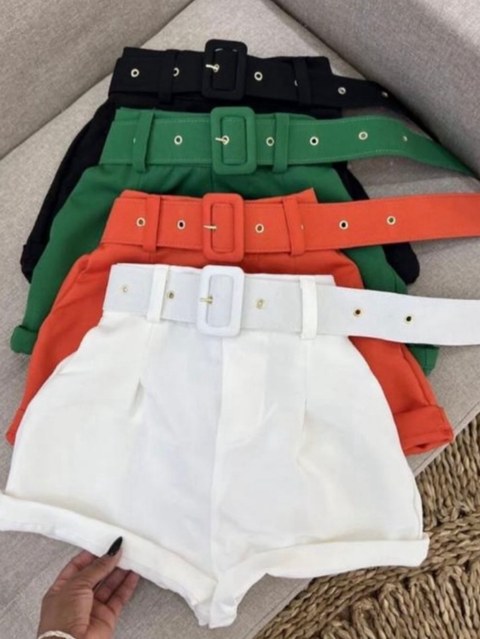 Short alfaiataria com cinto