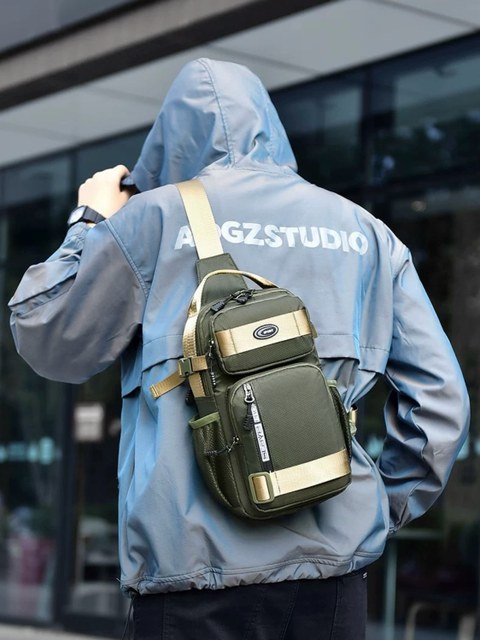 Bolsa Transversal Tática 33cm (resistente à água) 67016