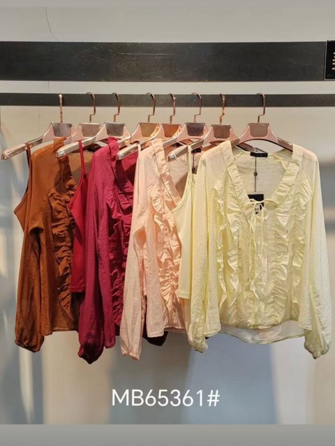 Blusa com regata