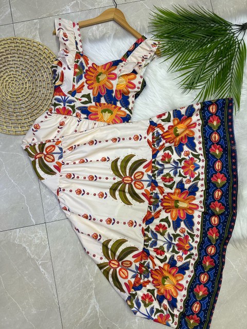 Vestido longo com forro com bojo crepinho Maya modas