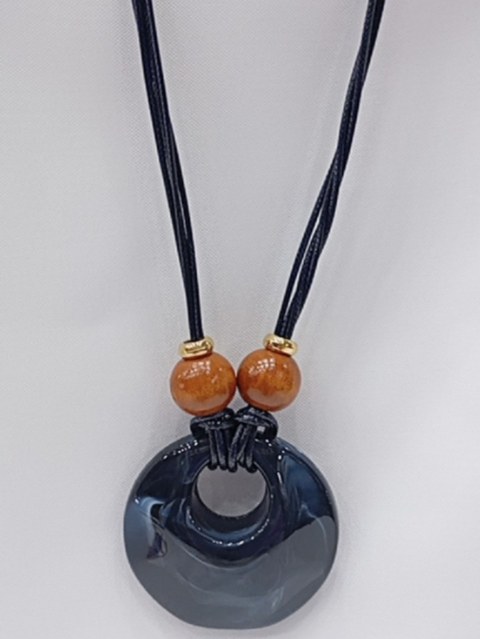 Colar rio feito a mão estilosa 011