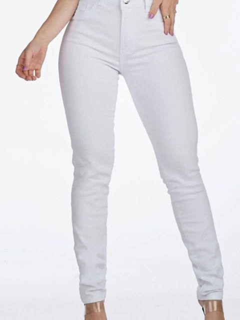 Calça branca skinny cintura alta