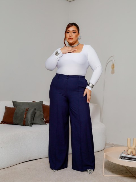 Calça pantalona plus size