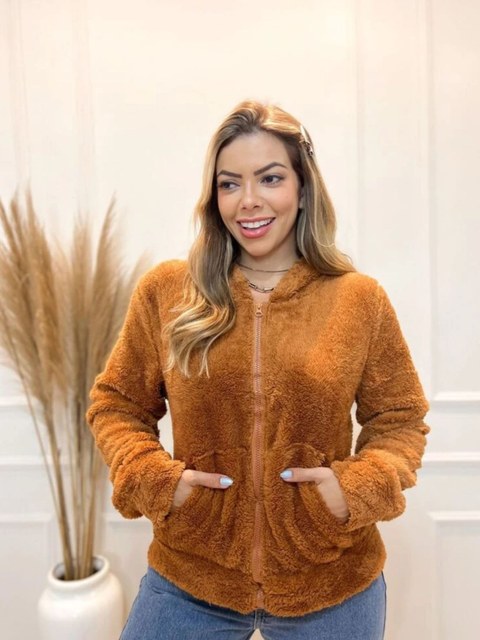 Jaqueta Pelinho Zíper Bolso Canguru