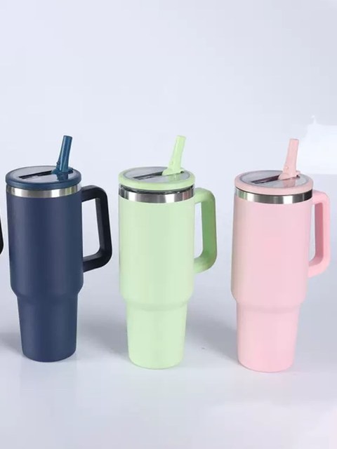 Copo Caneca de1200ML com Canudo de Bico Abre e Fecha