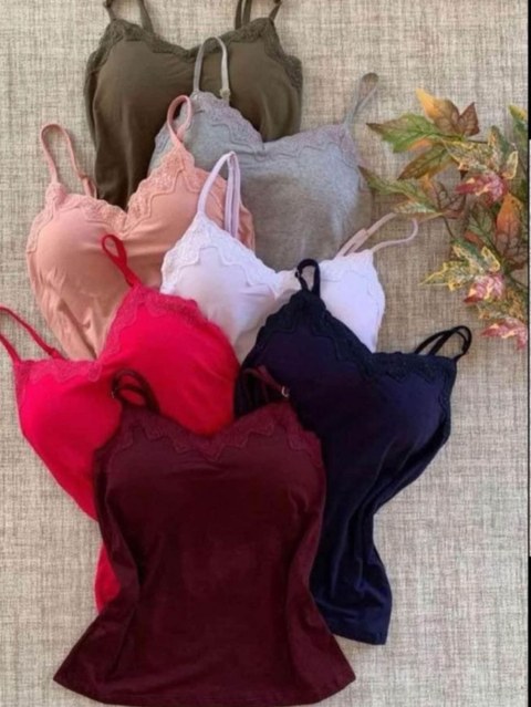 Blusinha básica alça fina