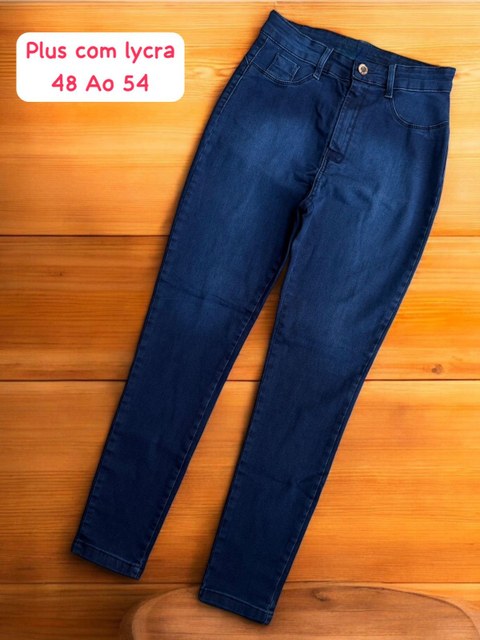Calca plus feminina jeans com lycra
