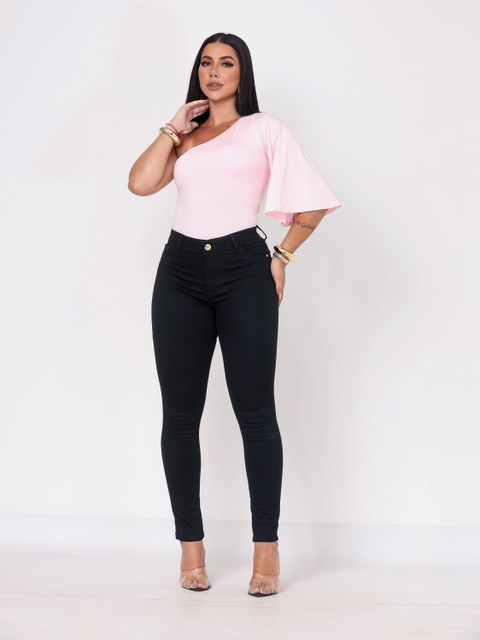 Calça jeans skinny feminina com elastano  preta