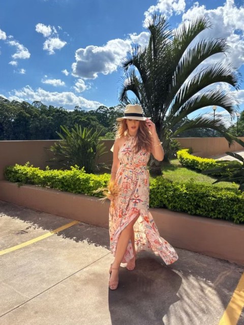 vestido feminino longo estampado gola alta