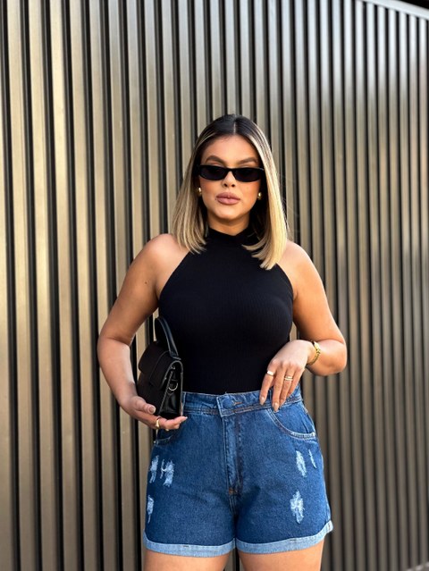 Short jeans azul marinho rasgadinho